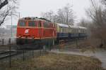 WLB 2143.21 als Nebenfahrt 14700 von Lobau Hafen nach Stadlau kurz vor der Unterfhrung unter die Ostbahn.