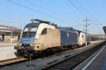 ES 64 U2 020 und 024 am 17. Mrz 2012 im Wiener Zentralbahnhof.