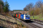 187 321 WLC mit einem Containerzug bei Postbauer-Heng Richtung Passau, 23.04.2021