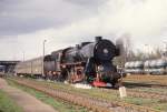 Ty 42-148 fhrt am 20.4.1992 mit einem Personenzug nach Grodzisk 
aus dem Bahnhof Wolsztyn aus.