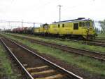 060DA-2384 und SM42-2223 von der LOTOS fahren mit einem Kesselzug am 17.05.2007 durch Bydgoszcz Wschod in Richtung Gdansk.