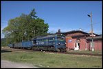 ST44-1242 ist mit ihrem Güterzug aus Scinawka Srednia (Mittelsteine) am 23.5.2016 gegen 09.00 Uhr in Nowa Ruda Slupiec (Neurode - Schlegel) angekommen.