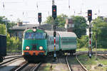 SU45-064 mit der recht überschaubaren RB 5830  Zielona Gora - Frankfurt (Oder).
Fotografiert am 17. August 2010 im Bahnhof Frankfurt (Oder).