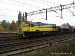 SM48-264 von der LOTOS fhrt am Ende des Zuges am 02.10.2007 durch Bydgoszcz in Richtung Gdansk.