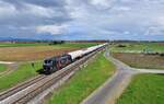 370 051 mit einem Gaskesselzug am 17.04.2023 bei Stephansposching.