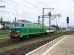 Die Br.ET22-1150 wurde am 06.06.07 Zur fahrt nach Grlitz Hbf bereitgestellt, hier fuhr sie auf ihr Abfahrtsgleis des Bahnhofs Wroclaw(Breslau Hbf).