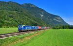 370 057 + 370 060 mit einem Containerzug am 27.07.2024 bei Niederaudorf.