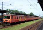En57-1903 der PKP in orange/rot mit 2 Fhrerstand-Fenster am 26.06.2005 in Warszawa Zachodnia (Warschau)