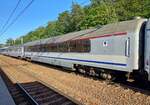 PL-PKPIC 51 51 88-70 212-7 WRnouz im IC 831723  Przemyślanin  von Swinoujscie nach Przemyśl Gł., am 11.08.2023 beim Haltin Miedzyzdroje.