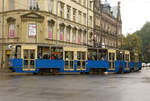 20. September 2011, Polen, Straßenbahn in Krakau. ein Zug der Linie 3 mit den Wagen 913 und 914. 