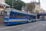 STRASSENBAHNBETRIEBE IN POLEN Strassenbahn KRAKAU Auf dem Strassenbahnnetz sind auch Gebrauchtwagen aus Wien, Düsseldorf und Nürnberg zu sehen. An einigen Fahrzeugen wurden gar noch Umbauten vorgenommen. Motorwagen 3071 aufgenommen am 12. August 2014. Foto: Walter Ruetsch