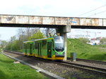 An der Station Lechicka / Poznań Plaza fährt Fahrzeug Nr.