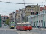 Jeden Sonntag verkehren in Poznan historische Busse und Straßenbahnen auf Touristenlinien.