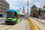 Szczecin / Stettin SL 7 (Pesa-120NaS 809) pl. Brama Portowa am 17. Juli 2013.