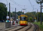 12.08.2017, Warszawa (Warschau), Jana Pawła Woronicza. Konstal 116Na #3003 erreicht die Haltestelle Metro Wierzbno.