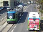 Pesa Swing Tw Nr.809 und ein Mercedes Citaro der 1. ersten Generation in Stettin am 18.04.2018