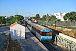 0462 steht in Fuseta-A auf den Weg nach Vila Real Santo Antonio. Aufgenommen von einer Fußgängerbrücke.

Fuseta 23.06.2024