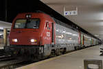 Die Elektrolokomotive CP 5620-8 nach der Ankunft am Bahnhof Lissabon Santo Apolonia.