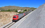 CP 5609 mit IC 542 am 13.09.2024 bei Maçainhas.