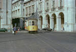 Lisboa / Lissabon CARRIS SL 18 (Tw 275) Praca do Comércio im Oktober 1982.