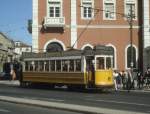 Lisboa / Lissabon SL 3 (Tw 305) Estaco Sta Apolonia im Oktober 1982. 