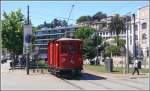 Als Schlusslicht der Parade diente der rote Dienstwagen Nr 76.