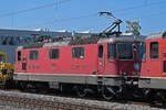 Re 420 334-5 durchfährt am 12.08.2024 als Zweit Lok den Bahnhof Rupperswil.
