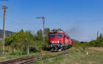 60 9011 und 65 1014 mit einem E-Wagenzug nach Bicaz bei Viișoara 15.8.24  