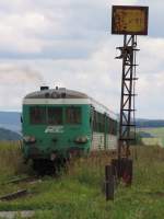 57-0439-9/97-0539-3 der Regiotrans (ex-SNCF X4626, Baujahr: 1970) mit Regionalzug 14832 Sighişoara-Odorhei bei Lutiţa am 30-8-2010.