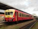 Ebenfalls mit Endziel Cluj Napoca verlsst der 57-0638-7 am 30.08.2013 um 19:20 Uhr den Bahnhof Oradea.