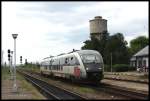 Desiro nach Bukarest fährt am 18.5.2015 in Golesti ein.