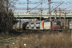 Und das Ende einer schönen Serie von 91 53 0 400639-7 RO-SNTFC im Rückwärtsgang aufs Abstellgleis mit einigen  Doppelstock Wagen. Auch nett, die Formsignale und die Weichen werden noch zum teil per Hand gestellt. Am 13.12.24 war ich den Tag dort in Bukarest auf Entdeckungstour.