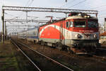 477 054 der CFR bei der Einfahrt in den Bahnhof von Bukarest Nord am 14.12.24