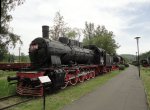 Museum der ehem. Lokomotivenfabrik Resita am 03.05.2013. Die Baureihe 50 war der die am hufigsten getroffene Lokomotive im Gterzugverkehr. Auf schwierigen Strecken, konnte war sie auch als Schebelok fr Personenzge zu sehen. Ihre Hchtgeschwindigkeit betrug 60 km/h. Das Bild zeigt die 50-378, eine der 2 im Museum ausgestellten Lokomotiven dieser Baureihe.