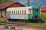 Alter Medizinwagen der CFR. Foto im Bahnhof Calimanesti am 23.09.2017