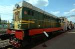 Die Diesellokomotive ЧМЭ2-120 im Eisenbahnmuseum von Moskau Anfang Mai 2016.