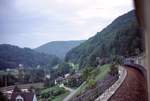 Wie jetzt wieder, faszinierte auch früher eine Fahrt über die alte Hauensteinlinie nach Basel. Hier im Abstieg Richtung Sissach. 22.September 1981