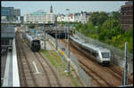 Der SJ X55 3751 bezwingt am 15.08.2024 die Steigung aus dem unterirdischen Teil des Bahnhofs Helsingborg C und fährt über Lund nach Malmö weiter.