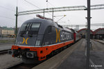 Die 242 503 Taurus von Hectorrail vor Nachtzug in Malmö Central.