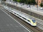 'Flughafen-Express' in der Nähe des Bahnhofs Stockholm C. Das Foto wurde von einer Strassenbrücke aus aufgenommen. Stockholm, 13.9.2024