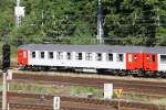 24.5.2012 Berlin - Lichtenberg. Bc-t der Veolia Schweden (S-VEO 51 86 50 30-315-0) wird mit weiterem Bc-t umgesetzt.