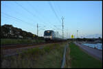 Der SJ X55 3360 ist am Abend des 10.08.2024 auf dem Weg von Malmö nach Göteborg, als er in voller Fahrt (200 km/h) den Hafen von Ängelholm passiert.