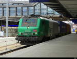 SNCF - Lok 91 87 00 37 048-2 (437048) mit Güterzug bei der durchfahrt im SBB Bahnhof Basel am 2024.10.13