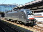 Lok ES 64 U2-067 im Bahnhof Basel SBB am 16.04.2011