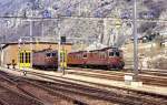 Blick in das Lokdepot der BLS am Bahnhof Brig am 26.3.1990!  Links ist BLS 191 und vorne rechts SEZ 177 zu erkennen.