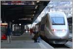 Der erste fahrplanmssige TGV in Chur zieht die Aufmerksamkeit auf sich und das ganz speziell bei den Eisenbahnfotografen.