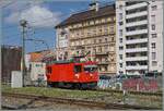 Der CJ Gem 2/2 521 verlässt La Chaux-de-Fonds in Richtung Le Noirmont als Lokzug.