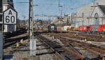 Impression vom Bahnhof Lausanne verewigt am 19. Januar 2019.
Leicht erkennbar sind sogar noch vier Lokomotiven vom Typ Re 4/4.
Foto: Walter Ruetsch