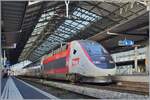 Der TGV Lyria Rame 4718 wartet in Lausanne auf die Abfahrt (9:45) als TGV 9768 (via Genève).
