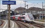 Der  Olympia  - TGV Rame 4718 wird als TGV Lyria 9774 nach Paris Gare de Lyon (via Genève) in Lausanne bereit gestellt.